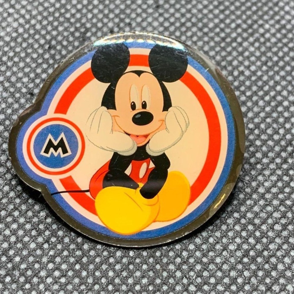Vintage Disney Store Mickey‎ Mouse pin